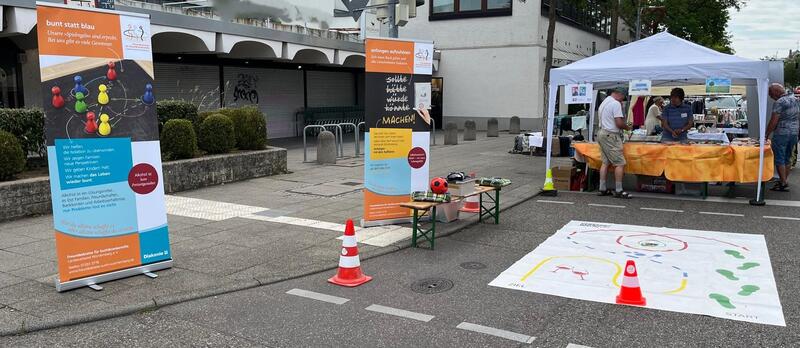 Infostand mit Rauschbrillenparcour beim "Sillenbuch in Weiß" am 06.07.2025